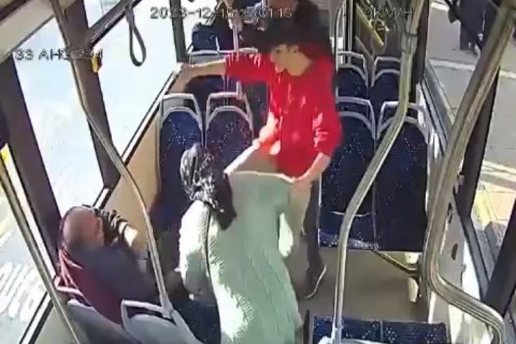 Belediye otob&uuml;s&uuml;ndeki darp davasında, okul m&uuml;d&uuml;r&uuml;n&uuml;n oğluna tahliye