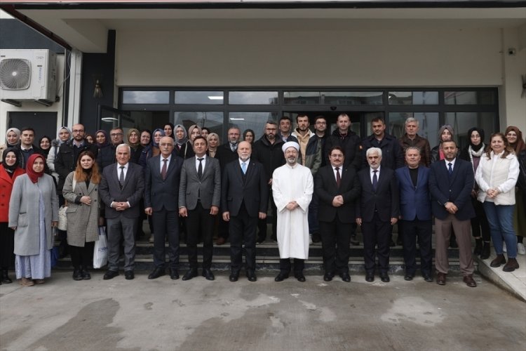 Erbaş, Sakarya'da "&Ouml;ğretmen Akademileri" programına katıldı