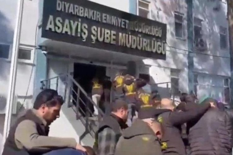 'Sazan sarmalı' y&ouml;ntemiyle dolandırıcılık yapan &ccedil;ete &ccedil;&ouml;kertildi