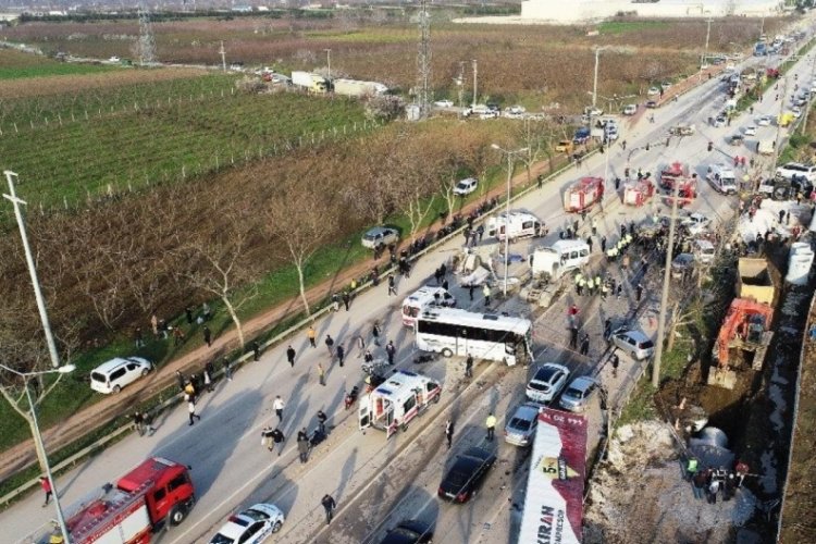 Bursa'daki &ouml;l&uuml;ml&uuml; tır kazasında şof&ouml;r ile firma yetkilileri eşit kusurlu sayıldı