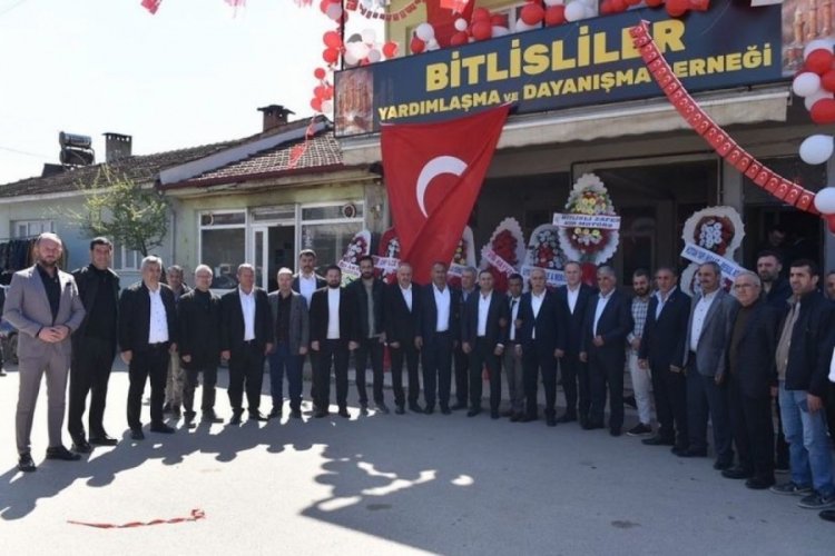 Davut Aydın Yenişehir Bitlisliler Yardımlaşma ve Dayanışma Derneğinin a&ccedil;ılışına katıldı