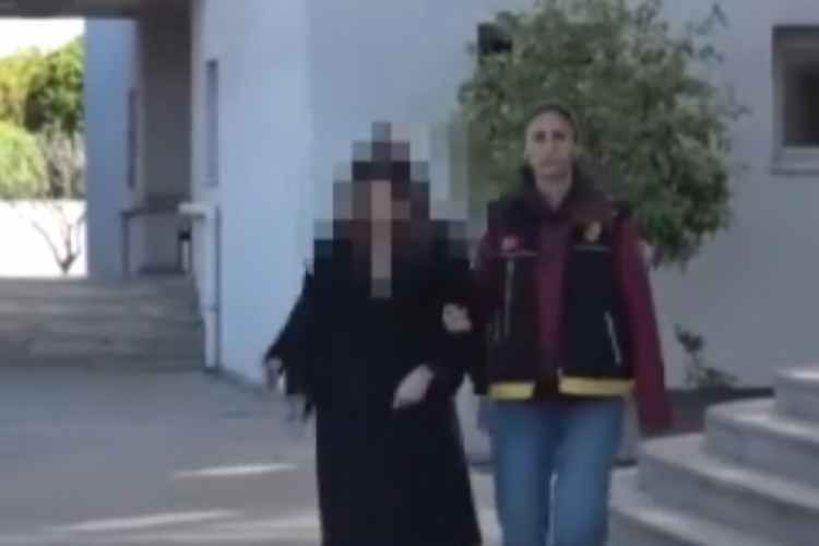 Adana'da sosyal medyadan izi s&uuml;r&uuml;ld&uuml;! Sahte avukatın foyası ortaya &ccedil;ıktı