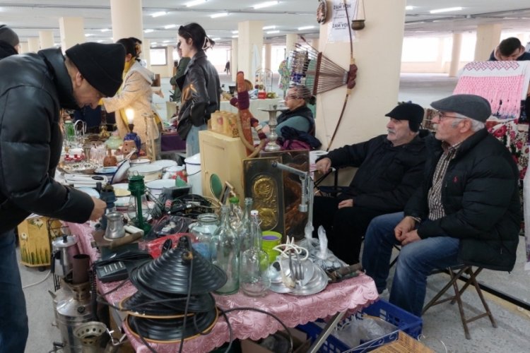 Samsun'da Antika Sanat Pazarı b&uuml;y&uuml;k ilgi g&ouml;r&uuml;yor