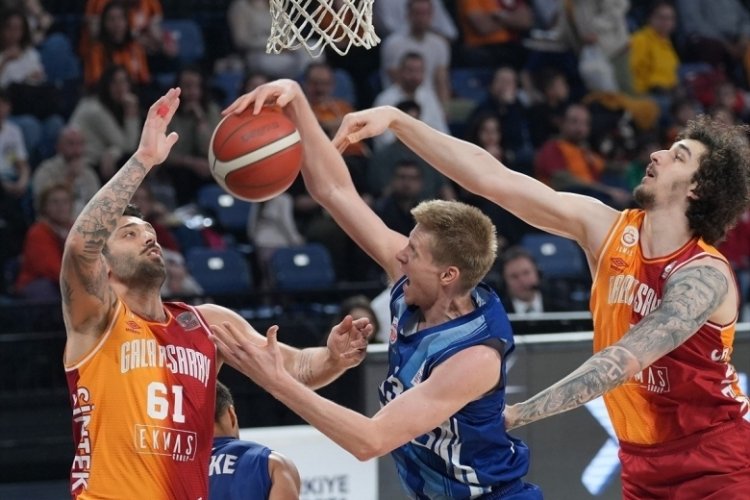 Galatasaray, B&uuml;y&uuml;k&ccedil;ekmece karşısında mağlup oldu