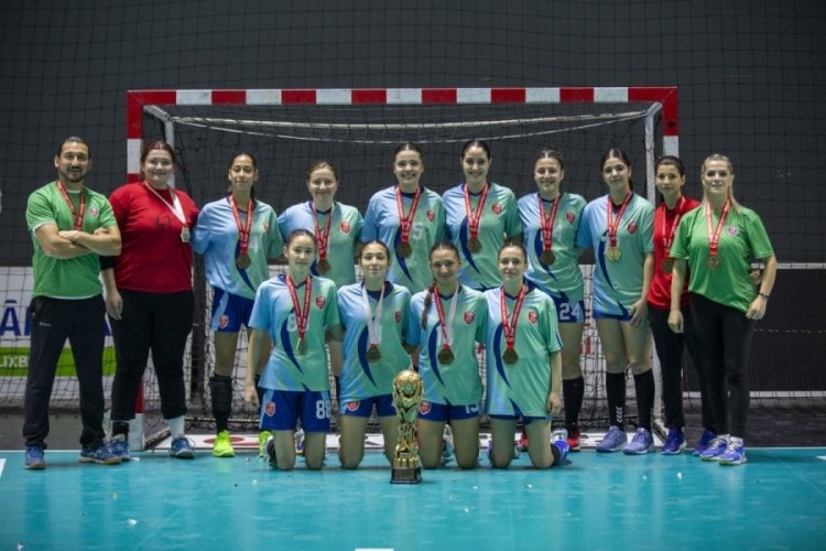 Hentbolda Kepez Belediyesi Kadınlar 2. Lig şampiyonu oldu