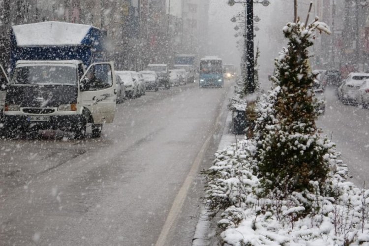 Yurdun doğusu i&ccedil;in kar ve sağanak uyarısı