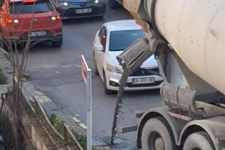 İstanbul'da beton d&ouml;kerek ilerleyen mikser s&uuml;r&uuml;c&uuml;s&uuml;ne ceza kesildi