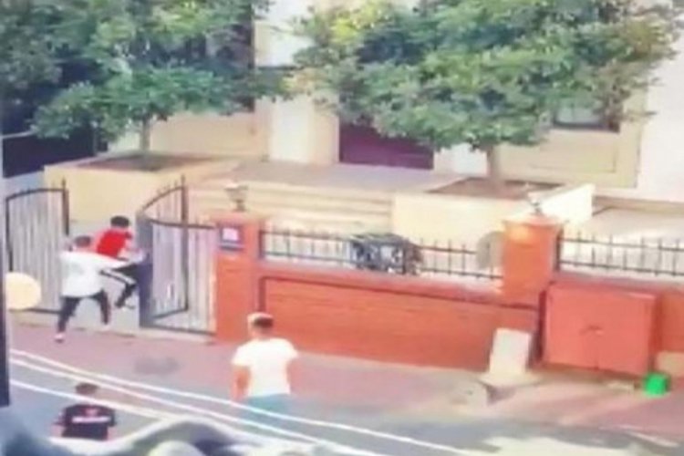İstanbul'da 19 yaşındaki genci tokatla &ouml;ld&uuml;ren 2 &ccedil;ocuğun tahliyesine karar verildi!