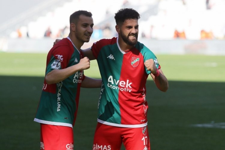 Karşıyakalı Enes Nalbantoğlu, gol sayısında çift haneye ulaştı