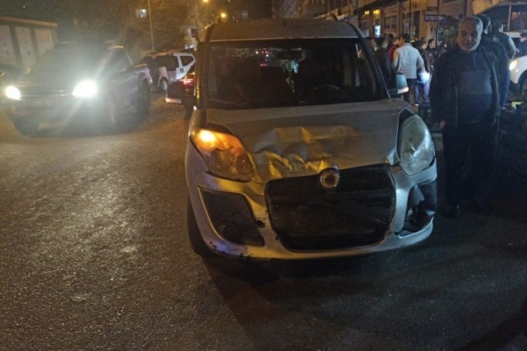 Diyarbakır'da otomobilin manava daldığı kazada 1 kişi yaralandı
