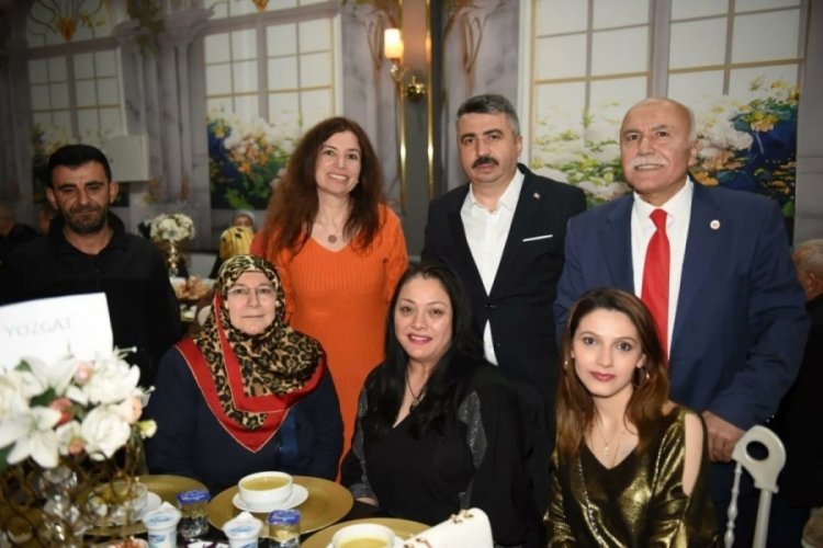 Oktay Yılmaz BİLDEF'in iftar yemeğine katıldı