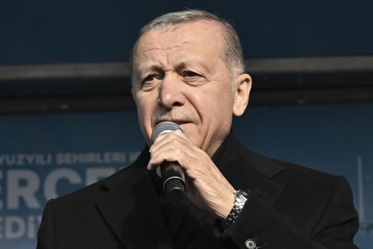 Cumhurbaşkanı Erdoğan'dan Diyarbakır'da mesajlar: İpleri başkalarının elinde olmayanlarla konuşuruz