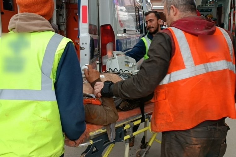 Adıyaman'da 3. kattan d&uuml;şen iş&ccedil;i yaralandı