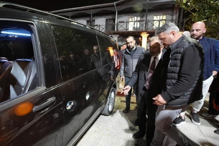 Tarsus Belediye Başkanı Bozdoğan'ın aracına silahlı saldırı