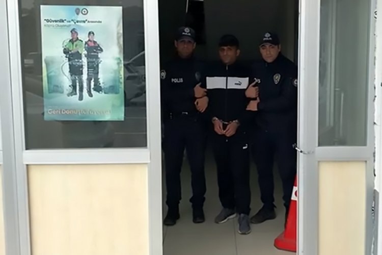 Adana'da 21 yıl 8 ay hapisle aranan h&uuml;k&uuml;ml&uuml; yakalandı