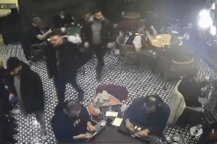İstanbul'da kafede yaşanan cinayetin görüntüleri ortaya çıktı