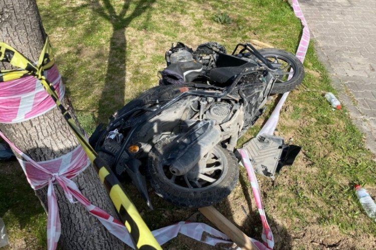 Kayseri'de otomobille çarpışan motosiklet yayalara çarptı! 1 ölü