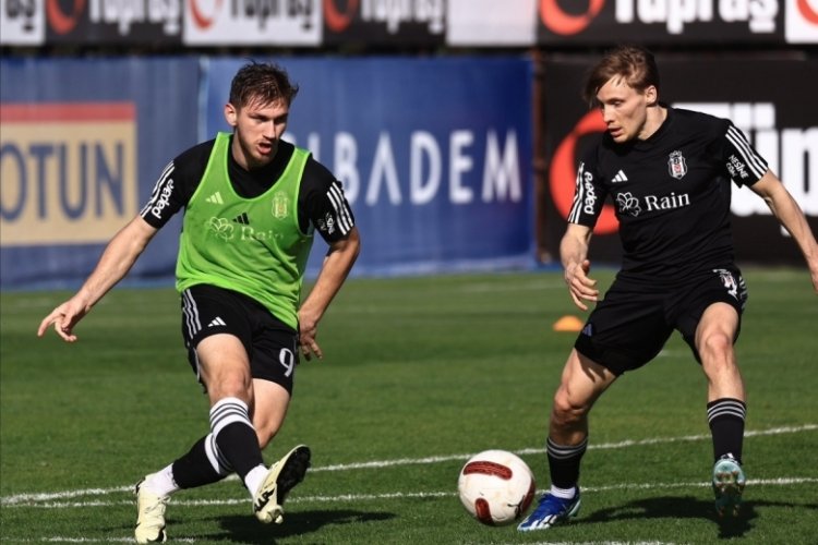 Beşiktaş, Başakşehir ma&ccedil;ı hazırlıklarını s&uuml;rd&uuml;rd&uuml;