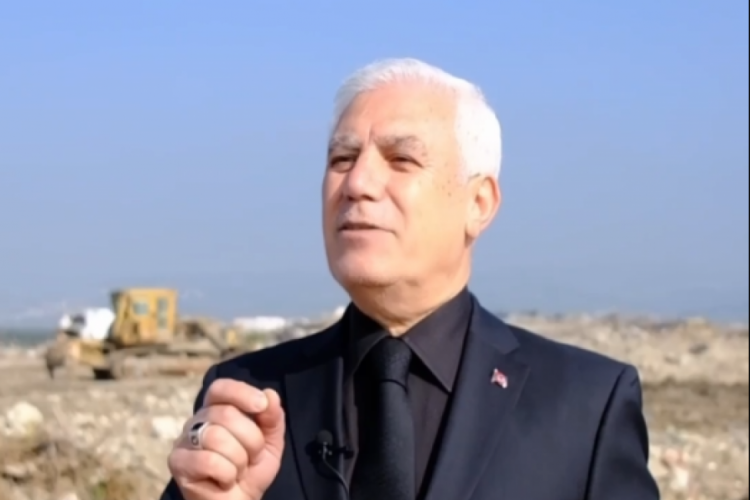 Bozbey, yanıltıcı broş&uuml;rlere karşı Hamitler &Ccedil;&ouml;pl&uuml;ğ&uuml;'nden seslendi!