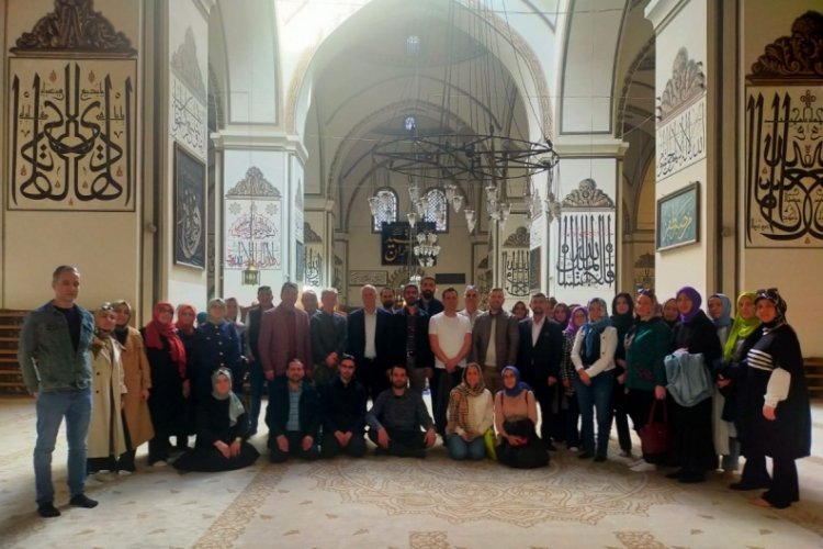 Kadim Mekanlar Akademisinin etkinlikleri Bursa Ulu Cami gezisiyle başladı