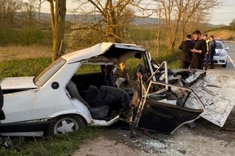 Sakarya'da anne ve ikiz oğullarından biri hayatını kaybetti