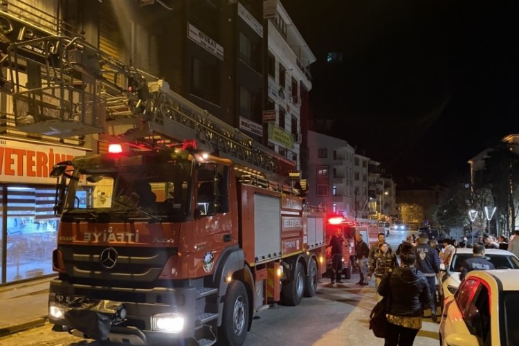 Tunceli'de bina boşluğunda yangın &ccedil;ıktı
