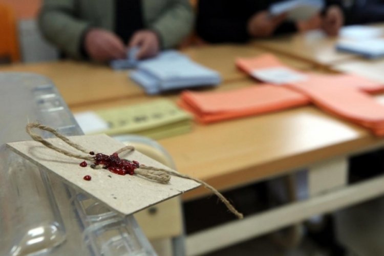 Oy pusulasının 4 tane olması İstanbul'da yoğunluğa neden oldu