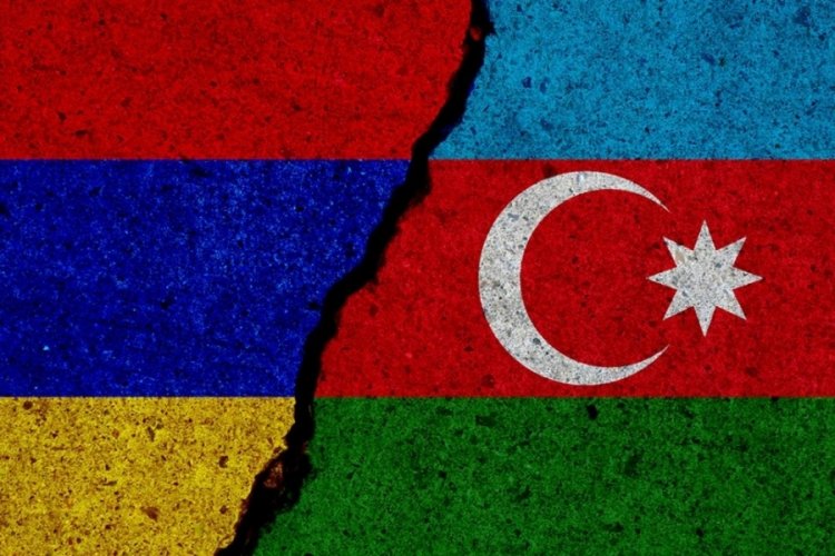 Azerbaycan, Ermenistan'ın sınırda askeri yığınak yaptığını duyurdu