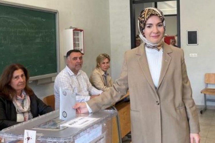 Bakanı G&ouml;ktaş, oyunu kullandı