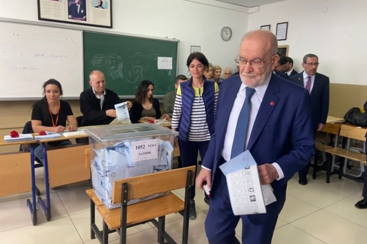 Karamollaoğlu, oyunu kullandı