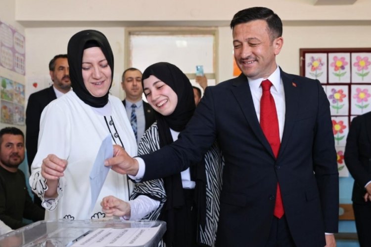 Hamza Dağ: &Ccedil;ıkacak sonu&ccedil;la İzmir'de hi&ccedil; kimse kaybetmeyecek
