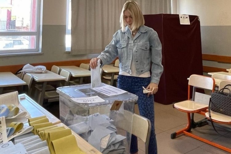 Aleyna Tilki oyunu kullandı