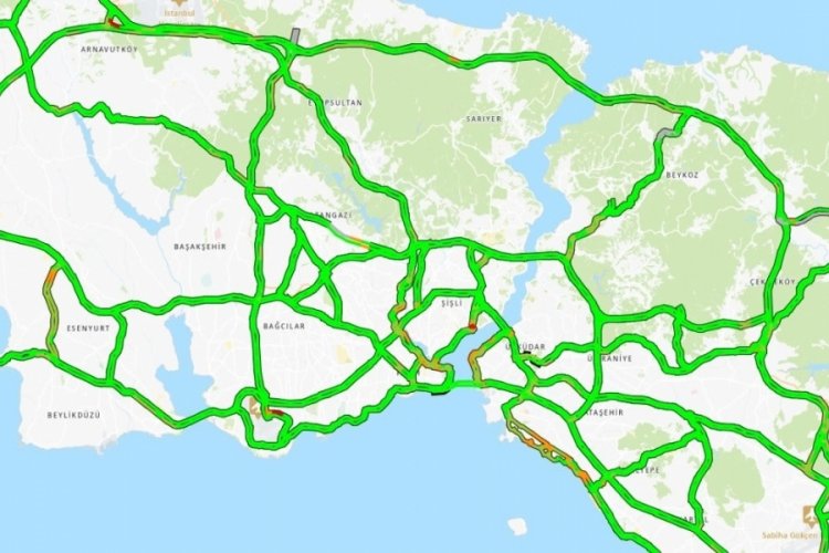 İstanbul'da se&ccedil;imler, trafiği sıfırladı