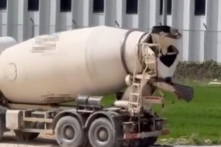 Bursa'da beton mikseri şof&ouml;rleri boş araziye beton d&ouml;kt&uuml;!
