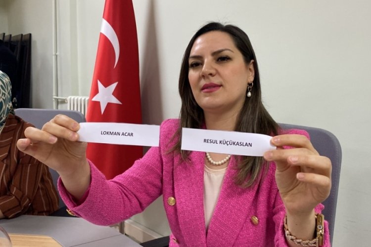 Mardin'de 2 adayın eşit oy aldığı sandıkta, muhtar kura ile belirlendi