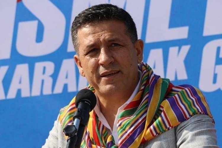 Adana'da MHP'den se&ccedil;ilen başkana 'ge&ccedil; istifa' itirazı!