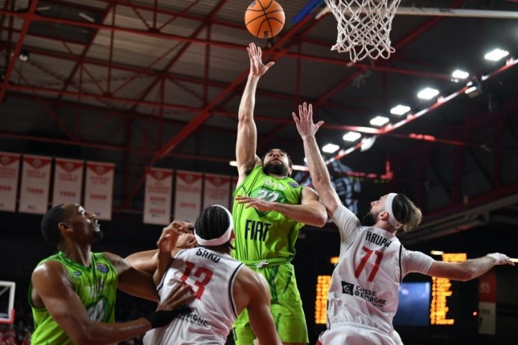 TOFAŞ basketbol şampiyonlar ligi &ccedil;eyrek finalinde tenerıfe deplasmanında