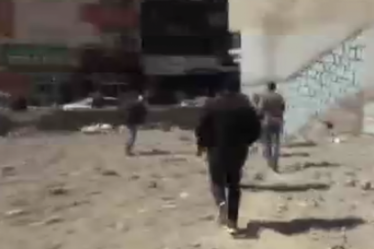 Van'da DEM Partililerin protestosuna polis m&uuml;dahalesi