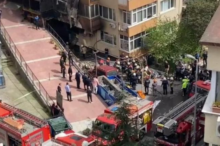 İstanbul'daki gece kul&uuml;b&uuml; yangınına ilişkin 3 başm&uuml;fettiş ve 2 iş m&uuml;fettişi g&ouml;revlendirildi