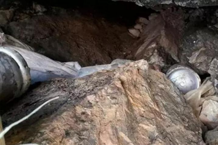 MİT, Tunceli'de ter&ouml;ristlerin inlerine girdi