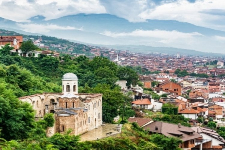 Kosova Kuzey Mitrovi&ccedil;a'da T&uuml;rk&ccedil;e resmi dil oldu