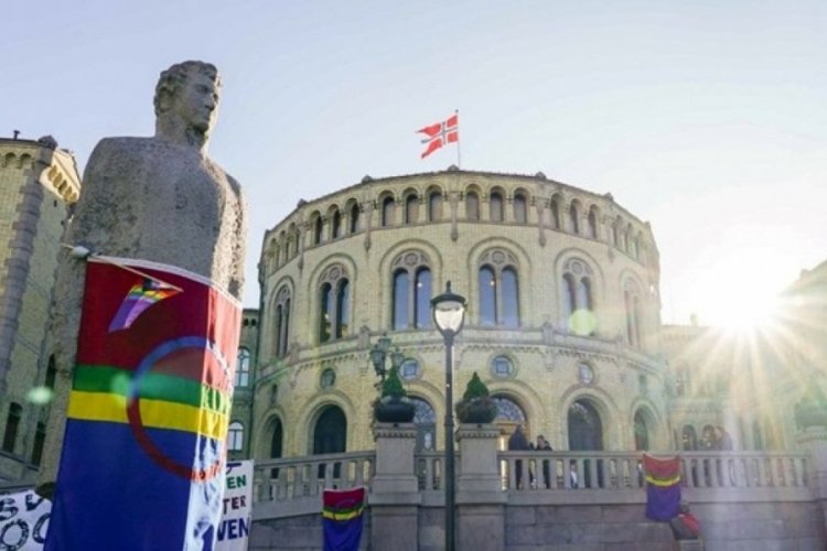Norve&ccedil; parlamentosuna bomba tehdidi: Polis g&uuml;venliği artırdı