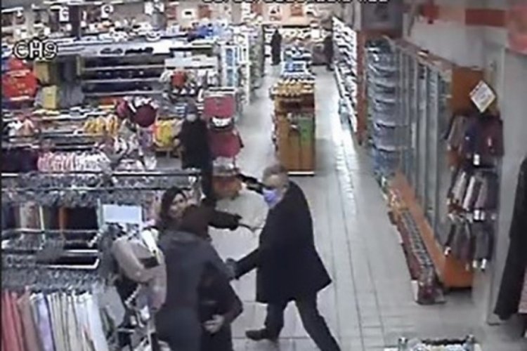Oğlunun &ouml;l&uuml;m&uuml;nden sorumlu tuttuğu komşusunu &ouml;ld&uuml;ren babaya 23 yıl hapis