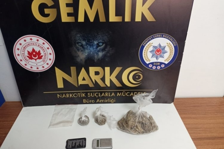 Bursa'da uyuşturucu satıcılarına yönelik operasyon! 64 şahıs yakalandı