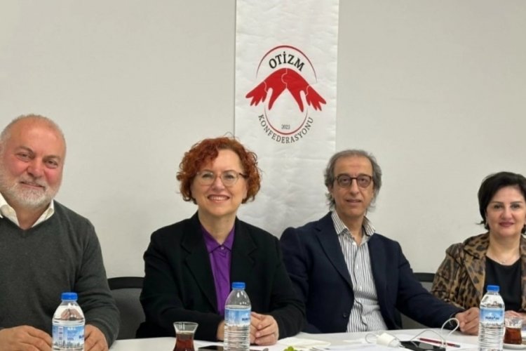 Bursa'da otizmli bireylerin ve ailelerinin yaşadığı zorluklara dikkat &ccedil;ekildi