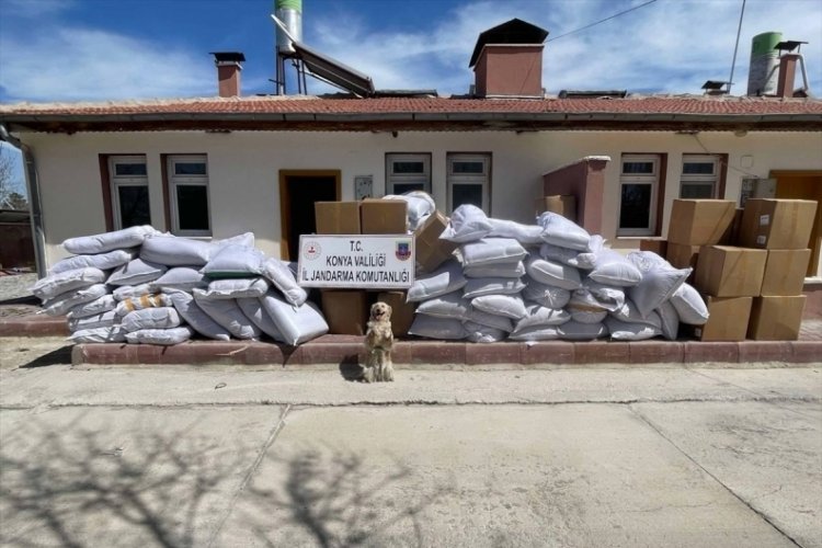 Konya'da kıyılmış bandrols&uuml;z t&uuml;t&uuml;n ele ge&ccedil;irildi