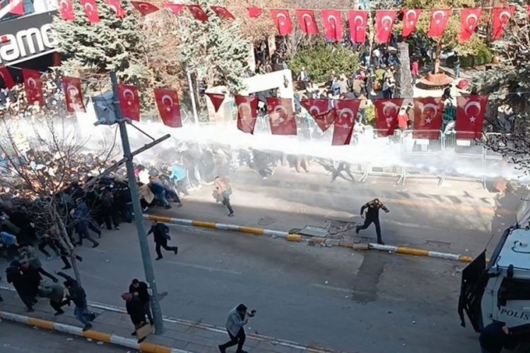 Cumhurbaşkanı Başdanışmanından Van'daki se&ccedil;im s&uuml;reciyle ilgili a&ccedil;ıklama