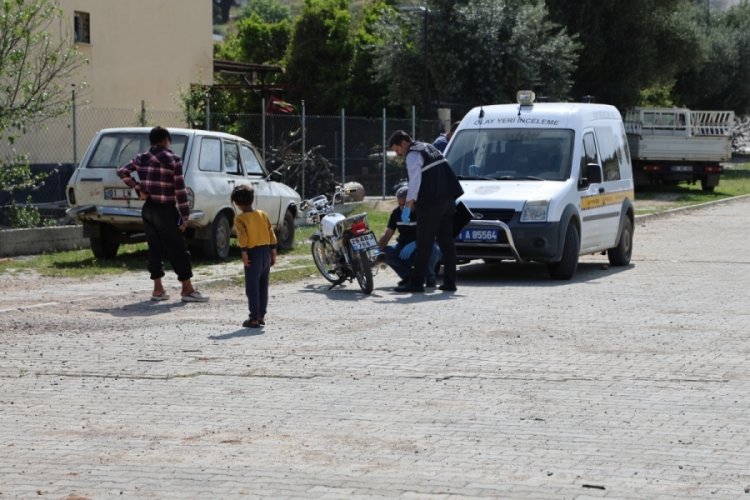 Adana'da iki kişi silahla vurularak yaralandı!