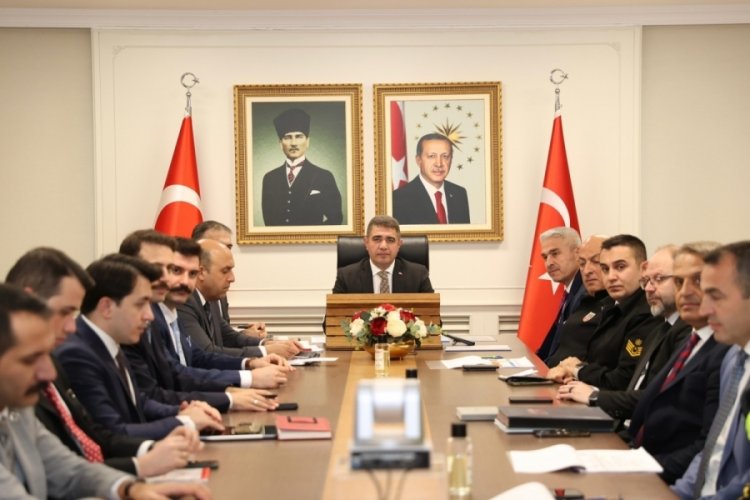D&uuml;zce'de bayram boyunca 1555 polis ve jandarma g&ouml;rev yapacak