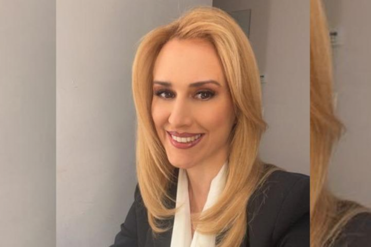 Memleket Partisi S&ouml;zc&uuml;s&uuml; İpek &Ouml;zkal istifa etti